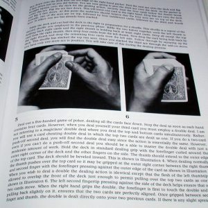 At the Card Table de Darwin ORTIZ