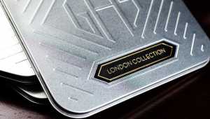 The London Collection de Guy HOLLINGWORTH