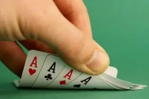 Cœur, trèfle, carreau, pique : les quatre couleurs d'un jeu de cartes classique