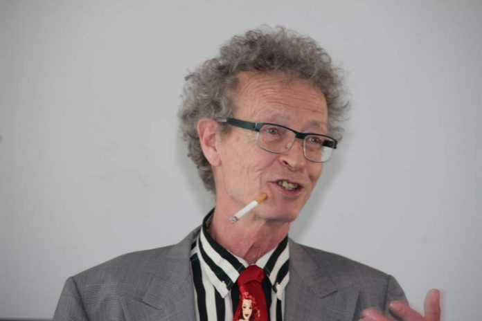 Conférence d'Alain de Moyencourt : la cigarette patch.