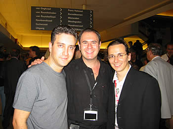 Jon Allen, Nicholas Einhorn (2ème Prix de Micromagie) et Mathieu Bich.