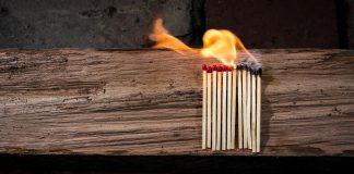 Celui qui Garde la Flamme par Christian CHELMAN