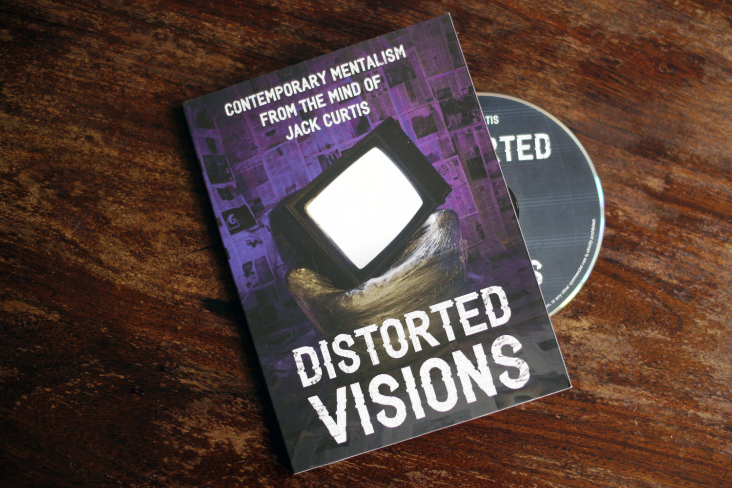 Distorted Visions de Jack CURTIS
