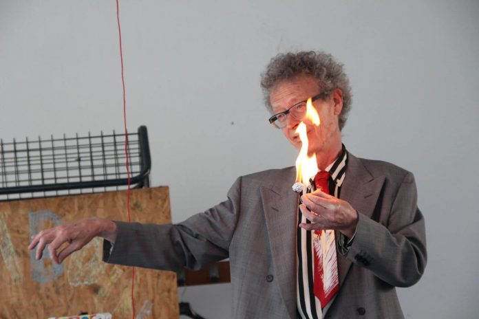Conférence d'Alain de Moyencourt : la boulette d'alu qui s'enflamme