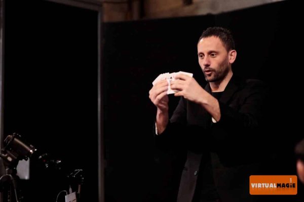 The Spitted Card de Román GARCIA – Image 3